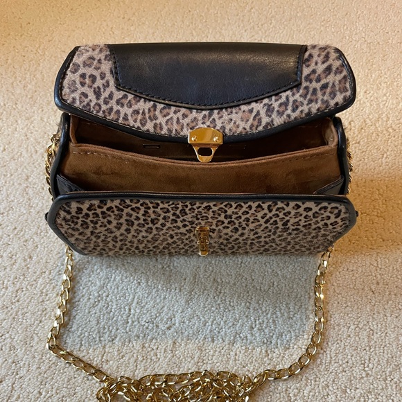 VBH Aurora Shoulder Bag - Picture 5 of 9